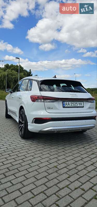 Внедорожник / Кроссовер Audi Q4 e-tron 2022 в Львове