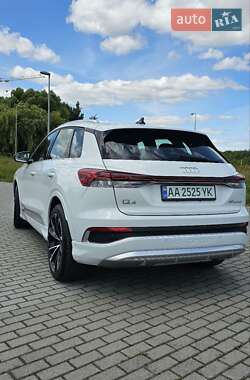 Внедорожник / Кроссовер Audi Q4 e-tron 2022 в 