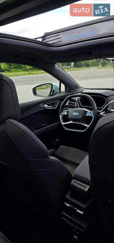 Внедорожник / Кроссовер Audi Q4 e-tron 2022 в Львове