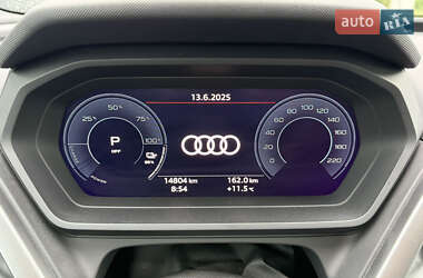 Позашляховик / Кросовер Audi Q4 e-tron 2023 в 