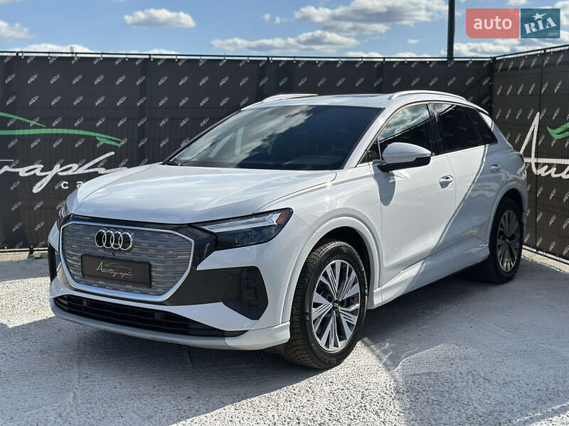Внедорожник / Кроссовер Audi Q4 e-tron 2024 в 