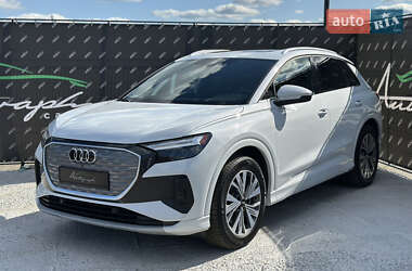 Внедорожник / Кроссовер Audi Q4 e-tron 2024 в 