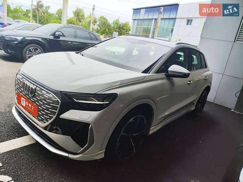 Audi Q4 e-tron 2023