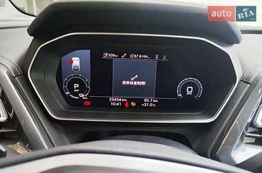 Внедорожник / Кроссовер Audi Q4 e-tron 2023 в 