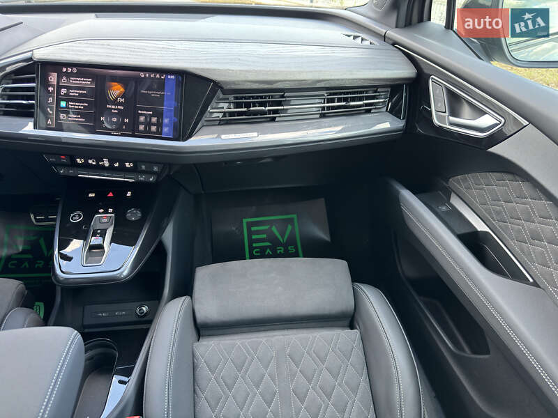 Внедорожник / Кроссовер Audi Q4 e-tron 2025 в Ивано-Франковске