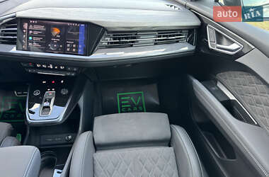 Внедорожник / Кроссовер Audi Q4 e-tron 2025 в 