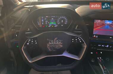 Внедорожник / Кроссовер Audi Q4 e-tron 2025 в 