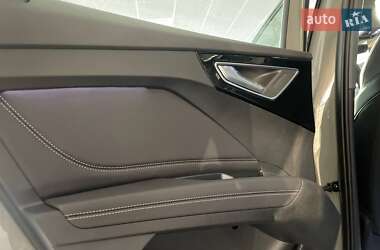 Внедорожник / Кроссовер Audi Q4 e-tron 2025 в 