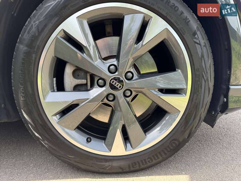Внедорожник / Кроссовер Audi Q4 e-tron 2022 в Киеве