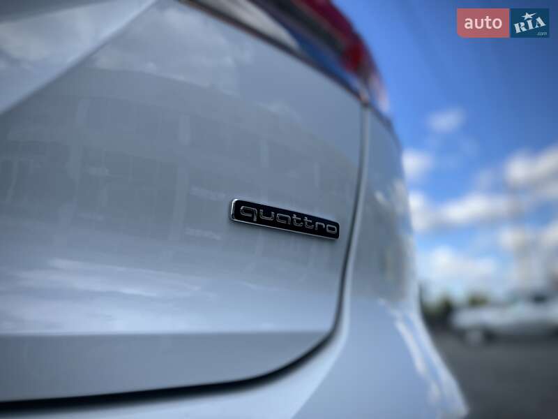 Внедорожник / Кроссовер Audi Q4 e-tron 2024 в Днепре