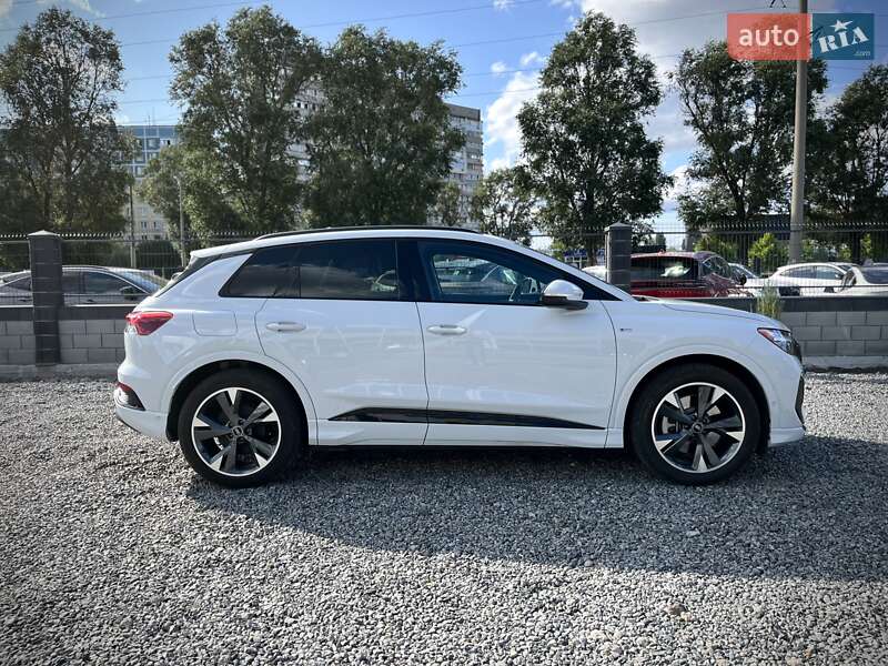 Внедорожник / Кроссовер Audi Q4 e-tron 2024 в Днепре