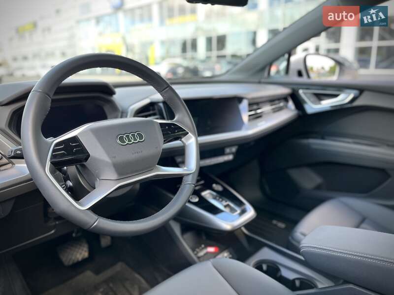 Внедорожник / Кроссовер Audi Q4 e-tron 2024 в Днепре