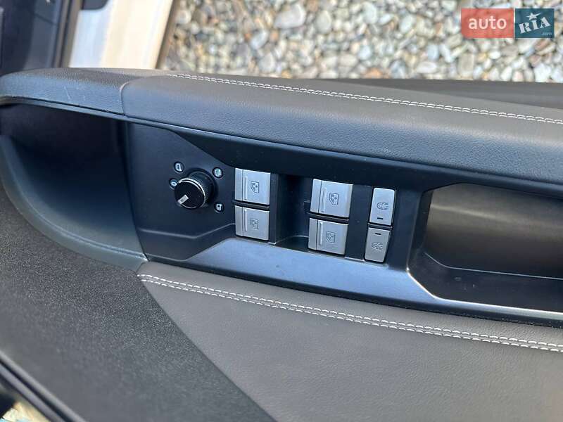 Внедорожник / Кроссовер Audi Q4 e-tron 2023 в Стрые