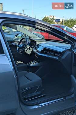 Внедорожник / Кроссовер Audi Q4 e-tron 2021 в 
