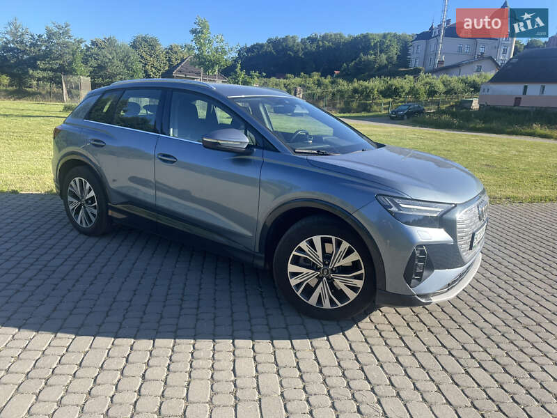 Внедорожник / Кроссовер Audi Q4 e-tron 2021 в Львове