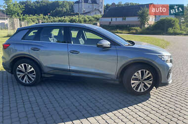Внедорожник / Кроссовер Audi Q4 e-tron 2021 в 