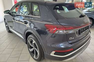 Внедорожник / Кроссовер Audi Q4 e-tron 2025 в 
