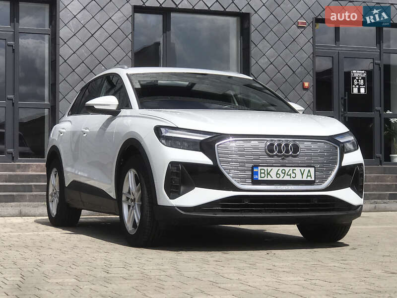 Audi Q4 e-tron 2023