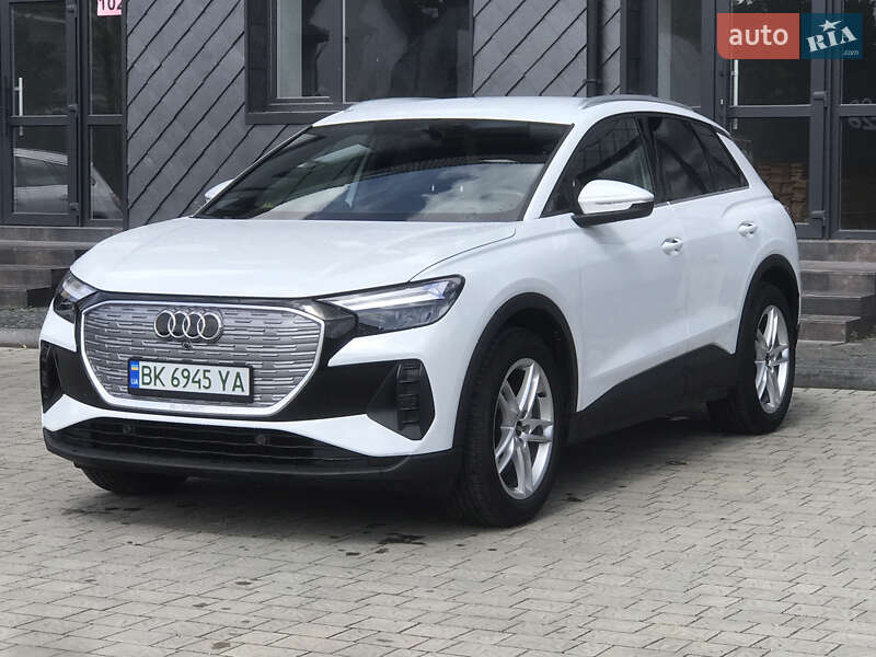 Внедорожник / Кроссовер Audi Q4 e-tron 2023 в Ровно