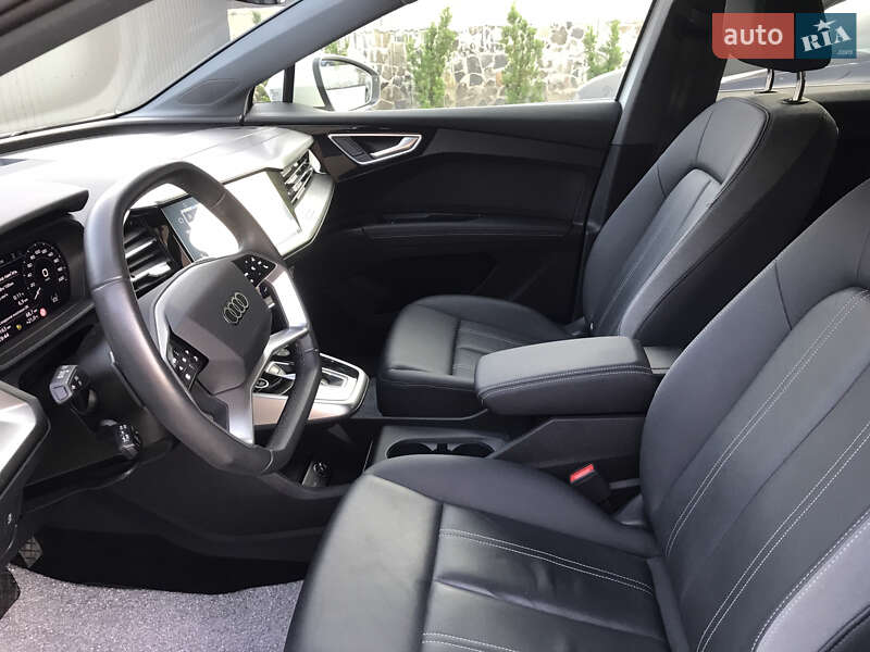 Внедорожник / Кроссовер Audi Q4 e-tron 2023 в Ровно