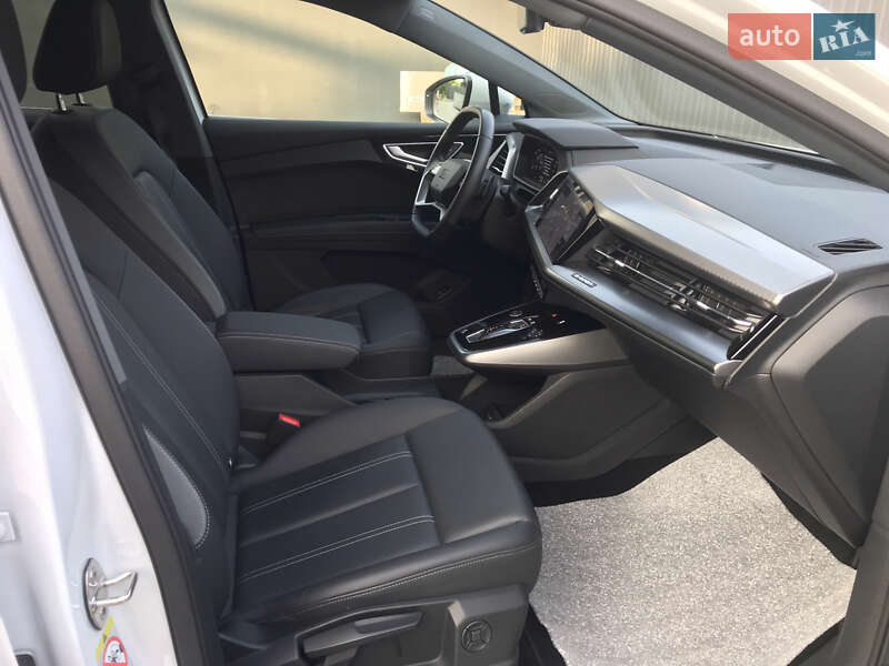 Внедорожник / Кроссовер Audi Q4 e-tron 2023 в Ровно