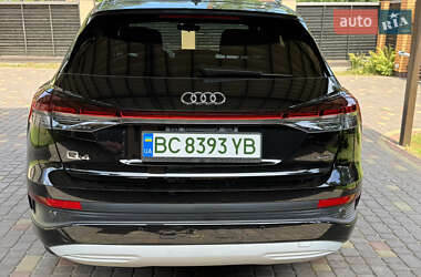 Позашляховик / Кросовер Audi Q4 e-tron 2023 в 