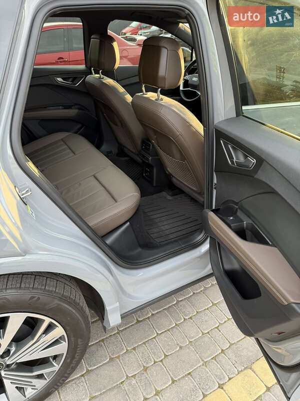 Позашляховик / Кросовер Audi Q4 e-tron 2023 в Києві