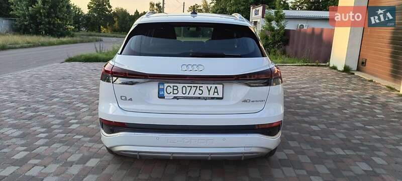 Внедорожник / Кроссовер Audi Q4 e-tron 2024 в Чернигове