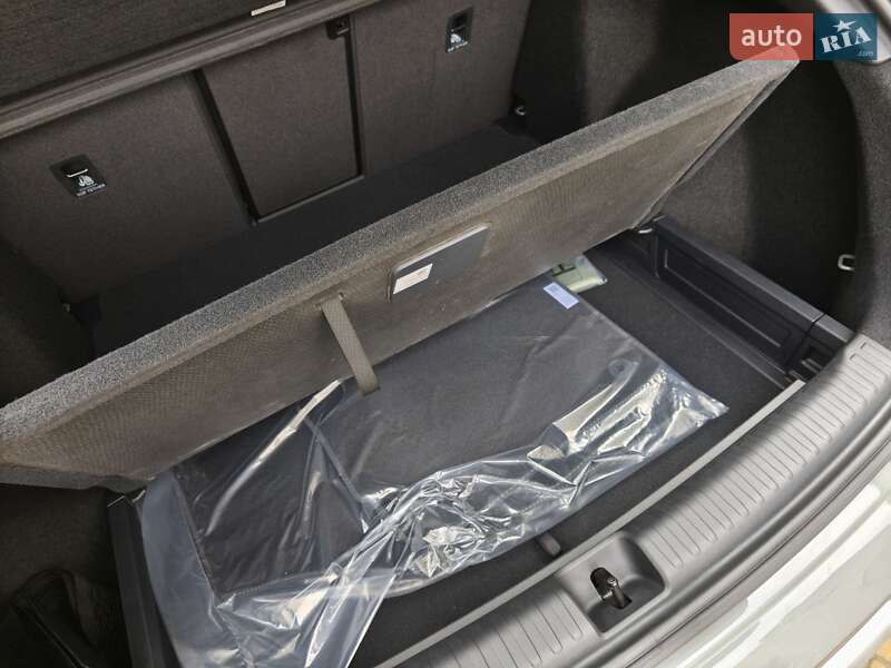 Внедорожник / Кроссовер Audi Q4 e-tron 2025 в Одессе