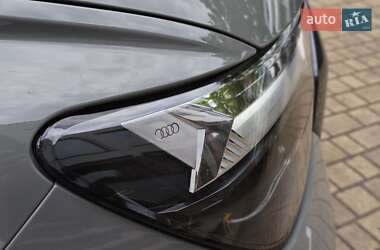 Позашляховик / Кросовер Audi Q4 e-tron 2025 в 