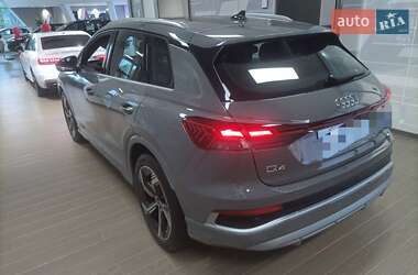Внедорожник / Кроссовер Audi Q4 e-tron 2023 в 