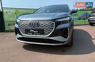 Внедорожник / Кроссовер Audi Q4 e-tron 2023 в 