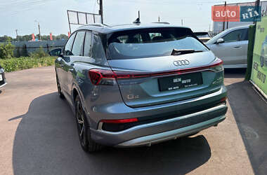 Внедорожник / Кроссовер Audi Q4 e-tron 2023 в 