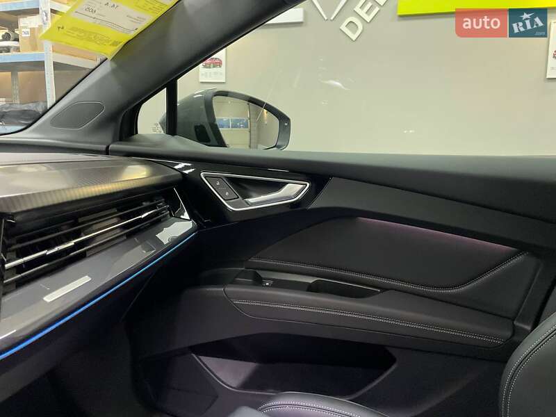 Позашляховик / Кросовер Audi Q4 e-tron 2025 в Черкасах