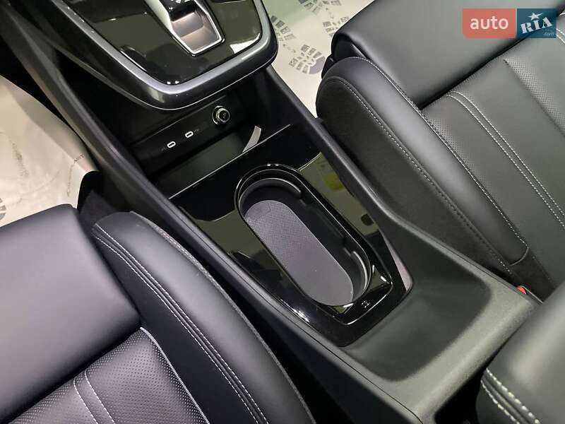 Позашляховик / Кросовер Audi Q4 e-tron 2025 в Черкасах