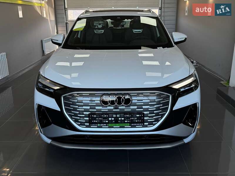 Позашляховик / Кросовер Audi Q4 e-tron 2025 в Житомирі