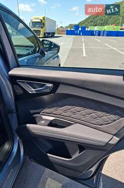Внедорожник / Кроссовер Audi Q4 e-tron 2023 в 