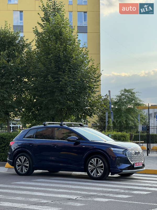 Позашляховик / Кросовер Audi Q4 e-tron 2023 в Києві