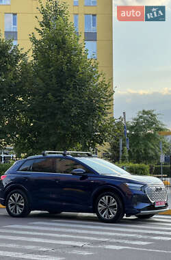 Внедорожник / Кроссовер Audi Q4 e-tron 2023 в 
