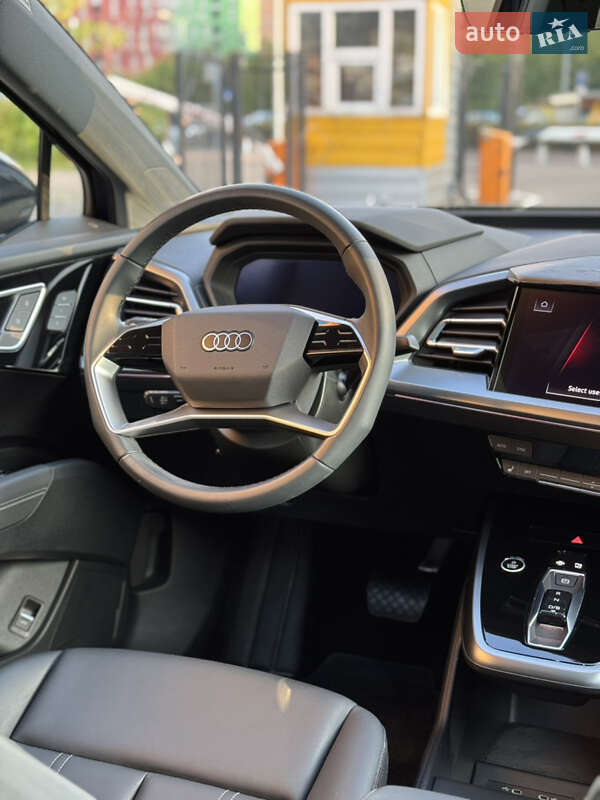 Позашляховик / Кросовер Audi Q4 e-tron 2023 в Києві
