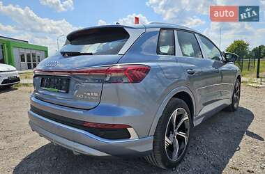 Позашляховик / Кросовер Audi Q4 e-tron 2025 в 