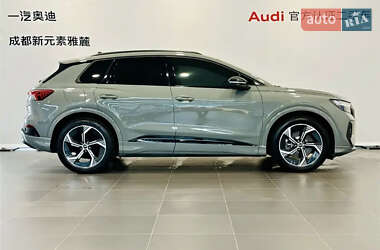 Внедорожник / Кроссовер Audi Q4 e-tron 2023 в 