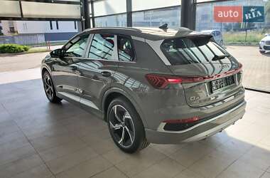 Позашляховик / Кросовер Audi Q4 e-tron 2025 в 