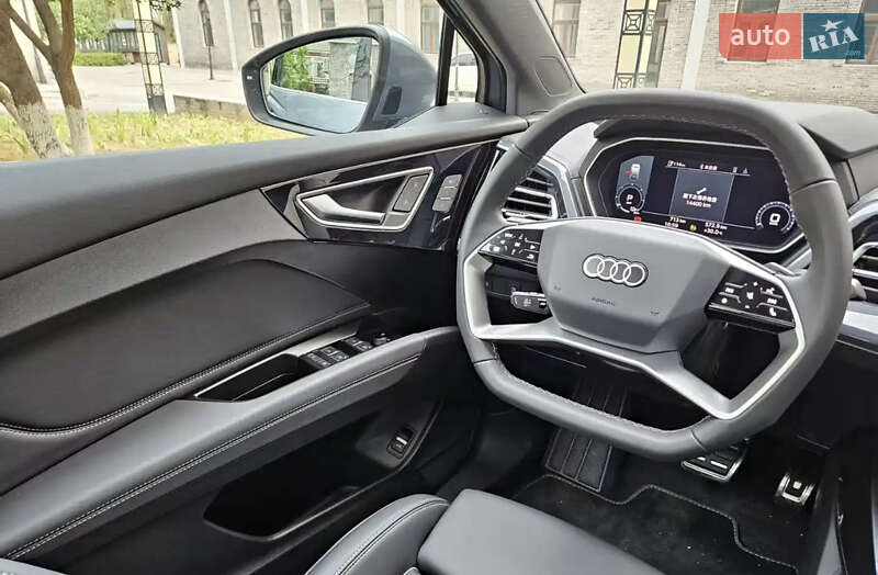 Внедорожник / Кроссовер Audi Q4 e-tron 2023 в Львове
