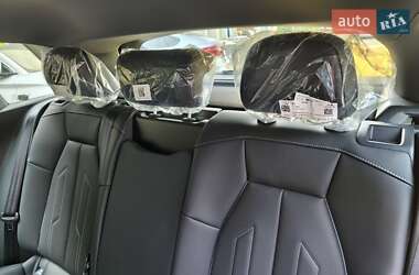 Внедорожник / Кроссовер Audi Q4 e-tron 2025 в 