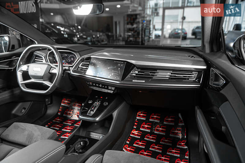 Внедорожник / Кроссовер Audi Q4 e-tron 2022 в Одессе