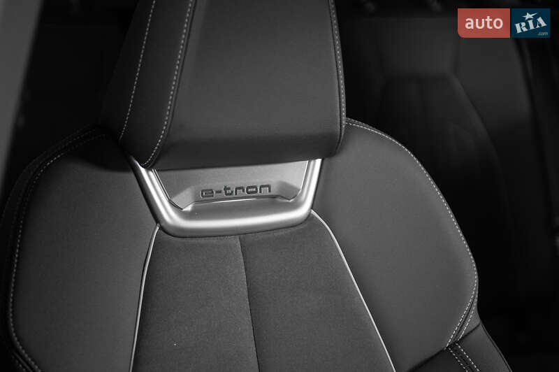 Внедорожник / Кроссовер Audi Q4 e-tron 2022 в Одессе