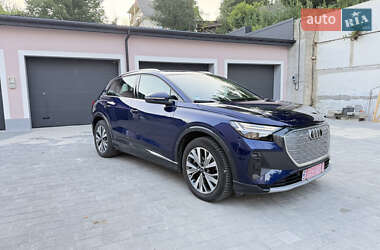 Внедорожник / Кроссовер Audi Q4 e-tron 2023 в 