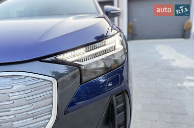 Внедорожник / Кроссовер Audi Q4 e-tron 2023 в 