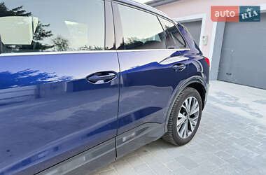 Внедорожник / Кроссовер Audi Q4 e-tron 2023 в 